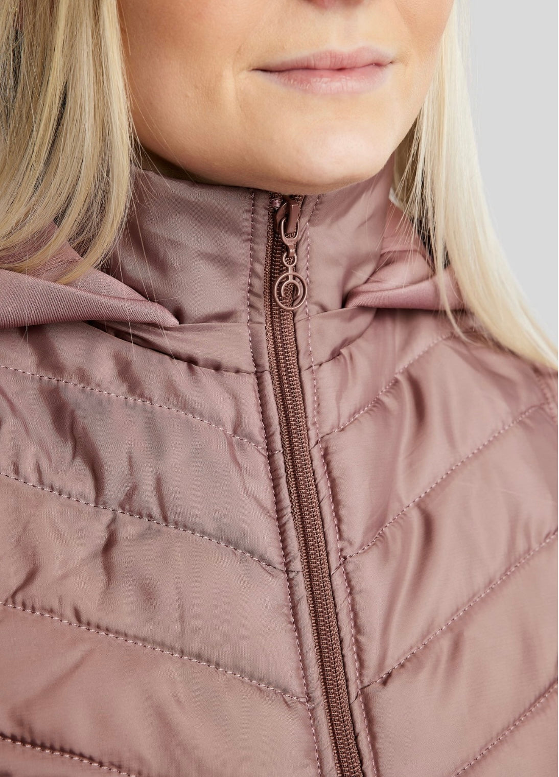 Montar MoEliza Hybrid Bodywarmer w/detachable hood