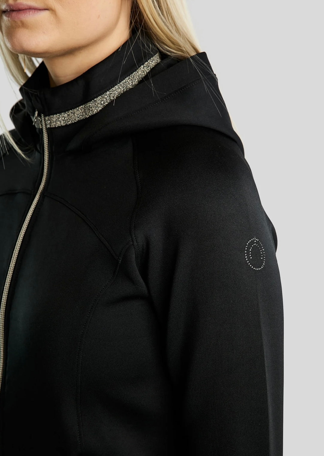 MoGaia Jacket w. Gun Metal Caviar Tape - Black
