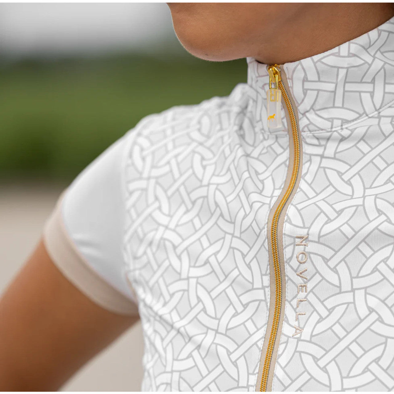 Novella Quil Short Sleeve
