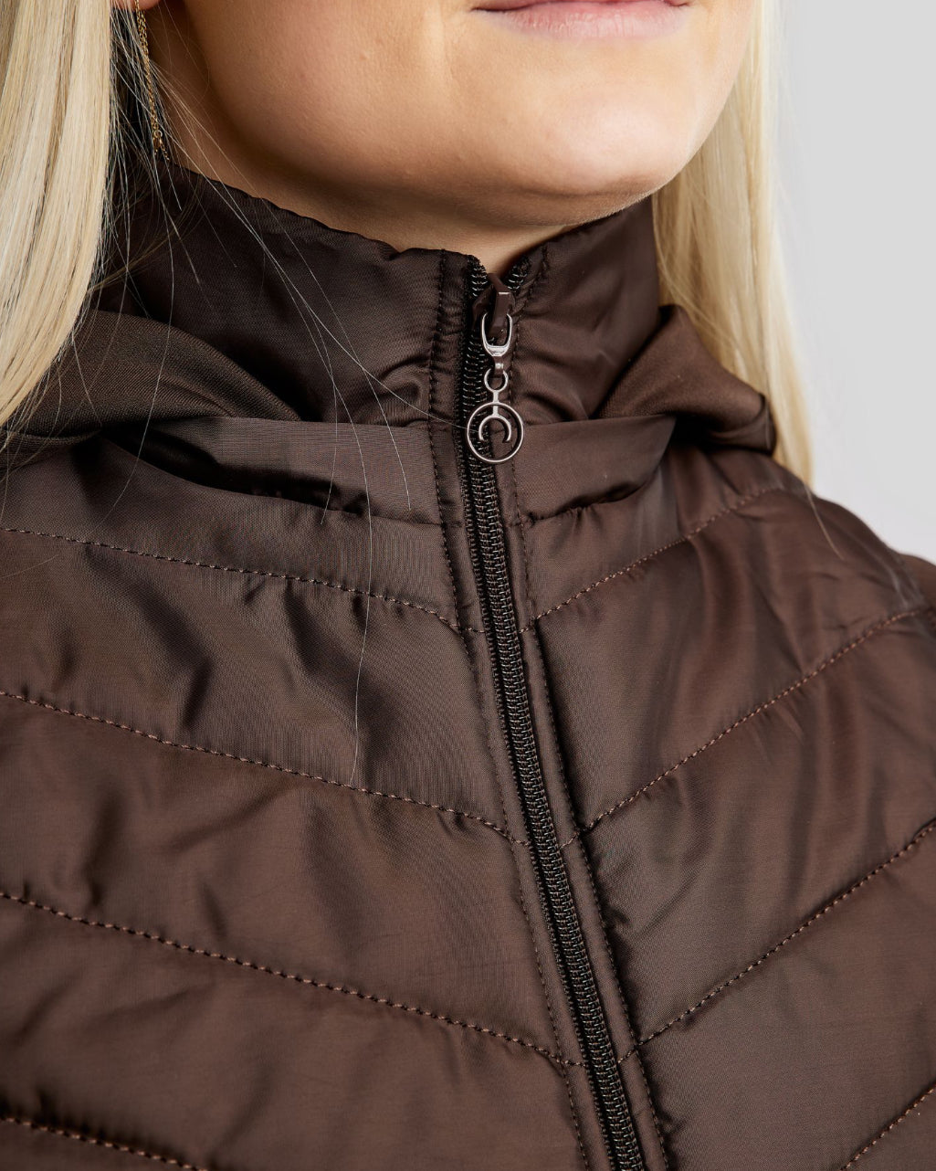Montar Hybrid Bodywarmer w/detachable Hood, gunmetal crystals