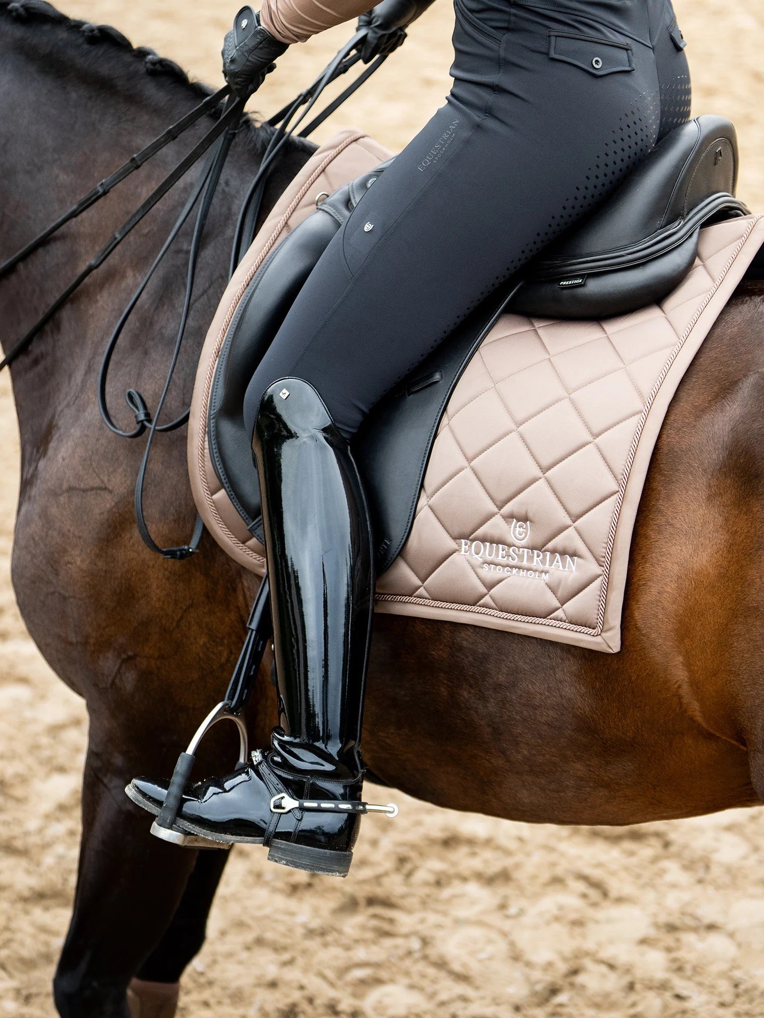 Equestrian Stockholm Line Pad - Champagne