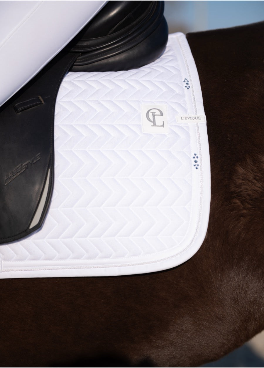 L'EVIQUE DRESSAGE PAD CYRA - WHITE FULL SIZE