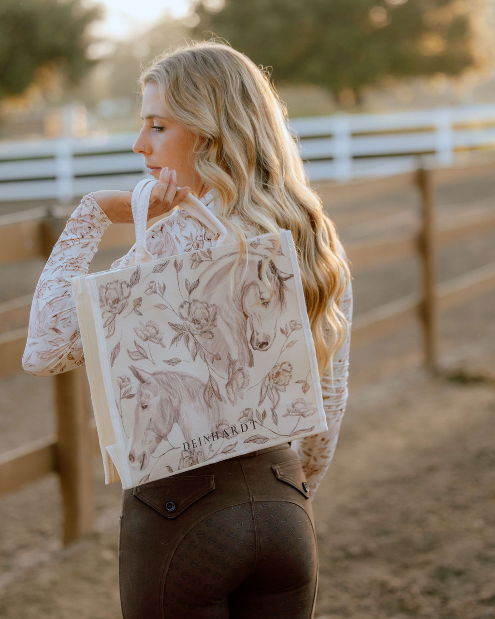 DEINHARDT DESIGN FIELD DAY TOTE - SEPIA