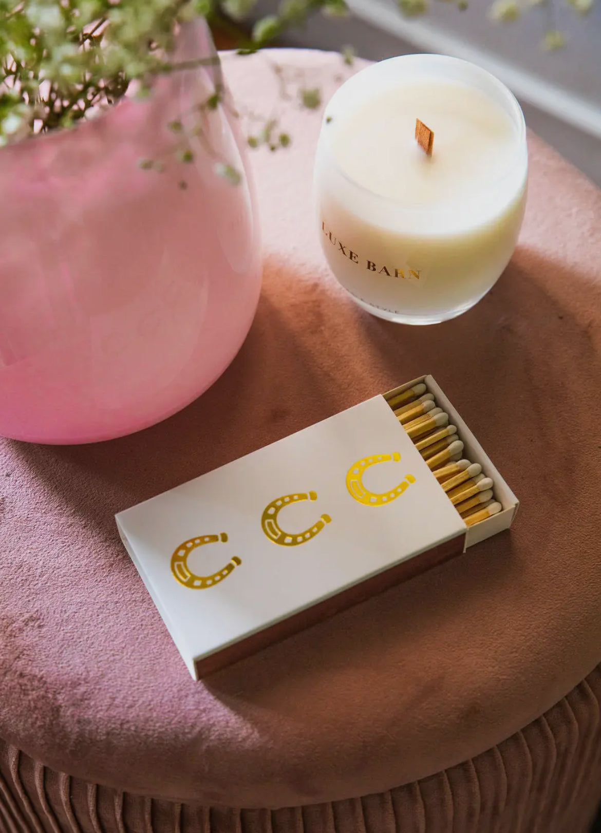 Stable Style White Oversized Horseshoe Matches with Gold Foil