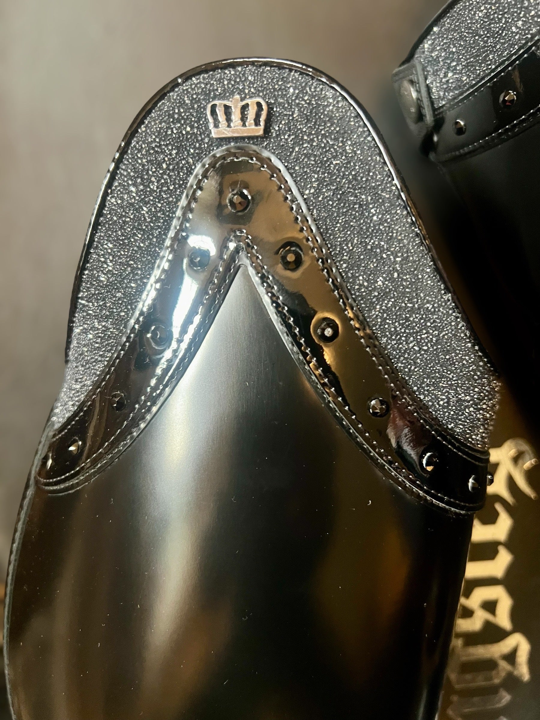 Kingsley Capri 2 Brushed Black 39W 44.5/42.5
